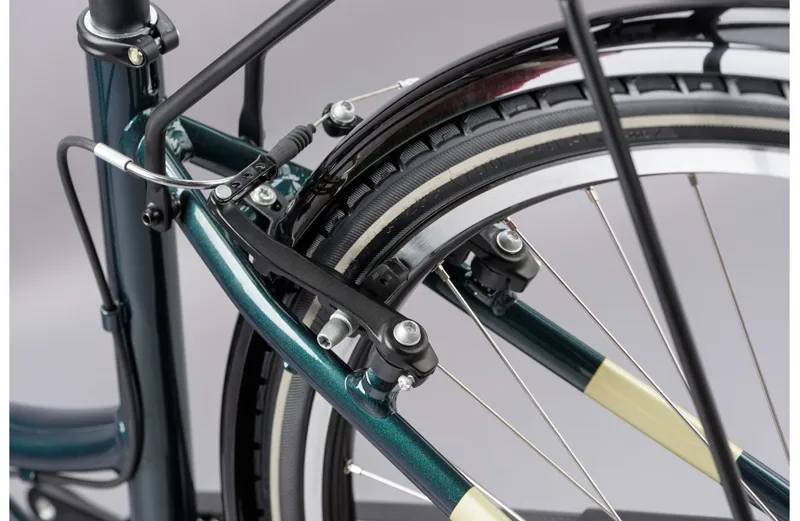 2021 Ridgeback Avenida 6 Hybrid Bike in Green-12